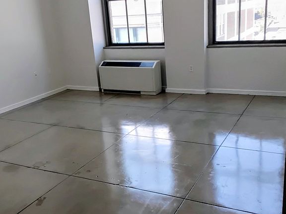 5th image of 955-1 E Main St #0