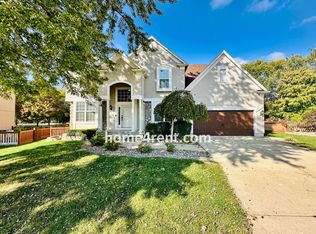 15565 S Blackfeather St, Olathe, KS 66062