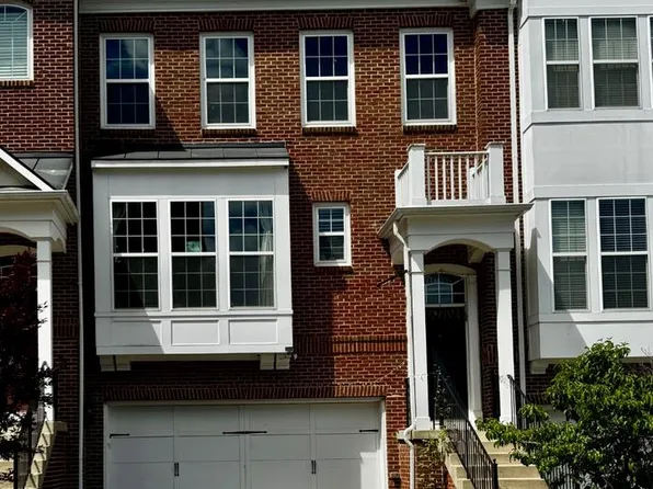 20697 Erskine Ter, Ashburn, VA 20147