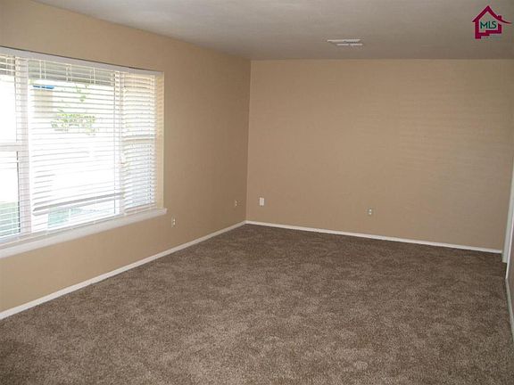 2nd image of 2070 Carlyle Dr