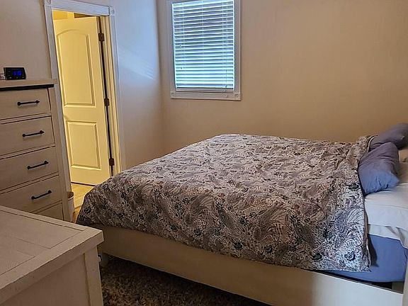 5th image of 42 Turnstone Dr