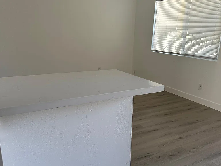 3700 White Ln #3 — Photo 4