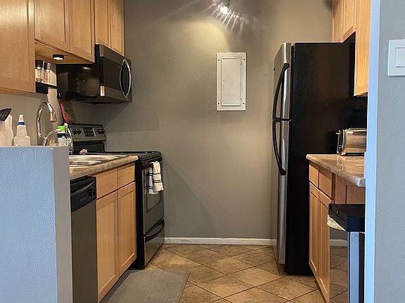 3rd image of 1020 15th St APT 19D