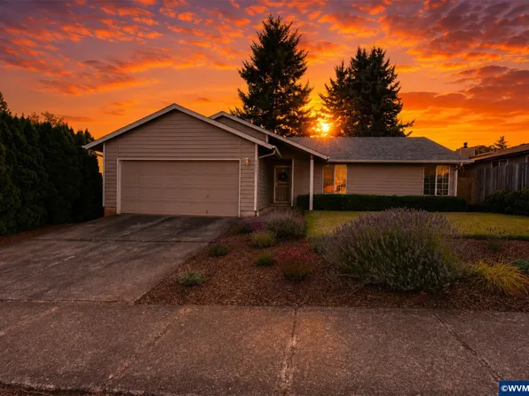 5295 Red Leaf Dr S, Salem, OR 97306