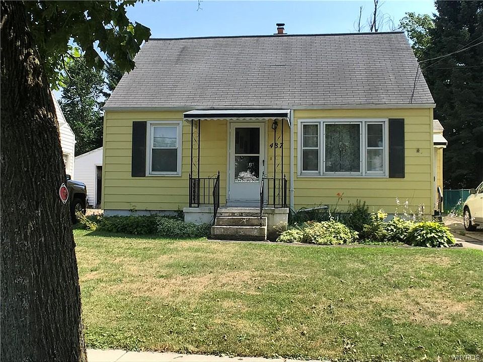 1st image of 487 Saint Lawrence Ave