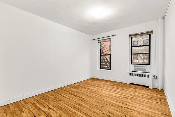 Rented by Avenues Real Estate | media 6