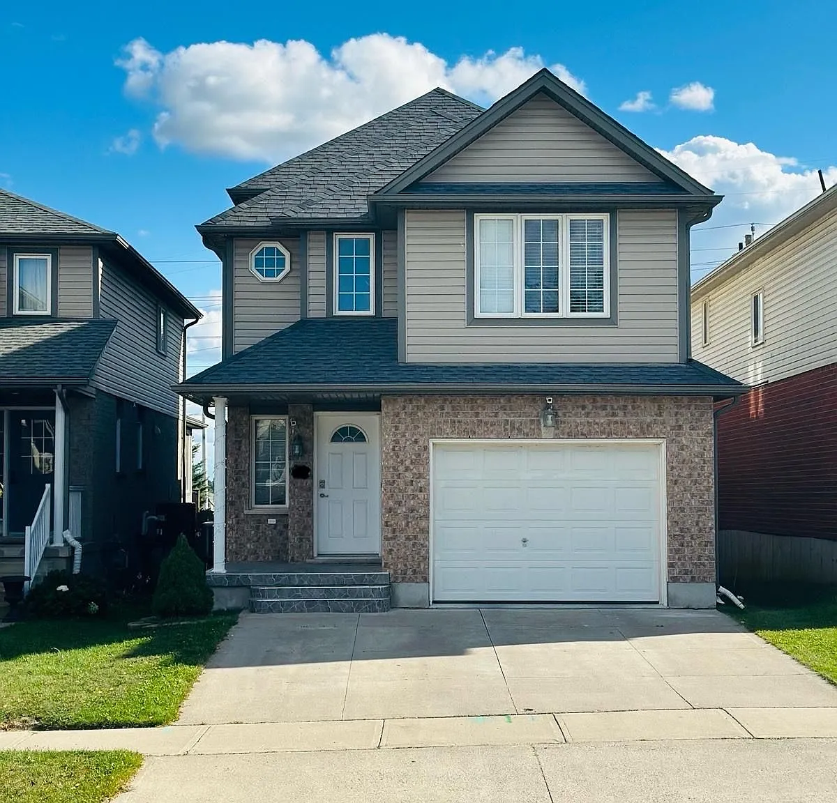3 bed, $2,850 — Photo 1