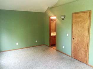 15991 SW Roth Dr, Beaverton, OR 97078