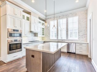 2702 Harvard St., Houston, TX 77008