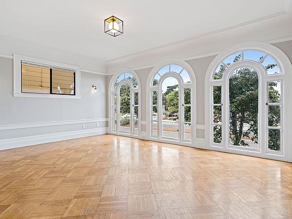 2nd image of 4835 Geary Blvd