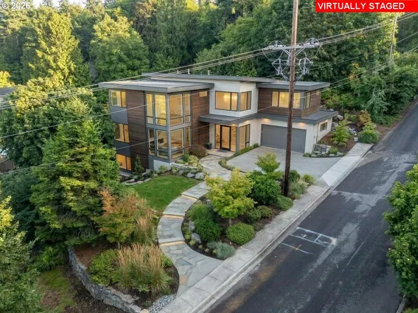 S 22nd St, Cottage Grove, OR 97424