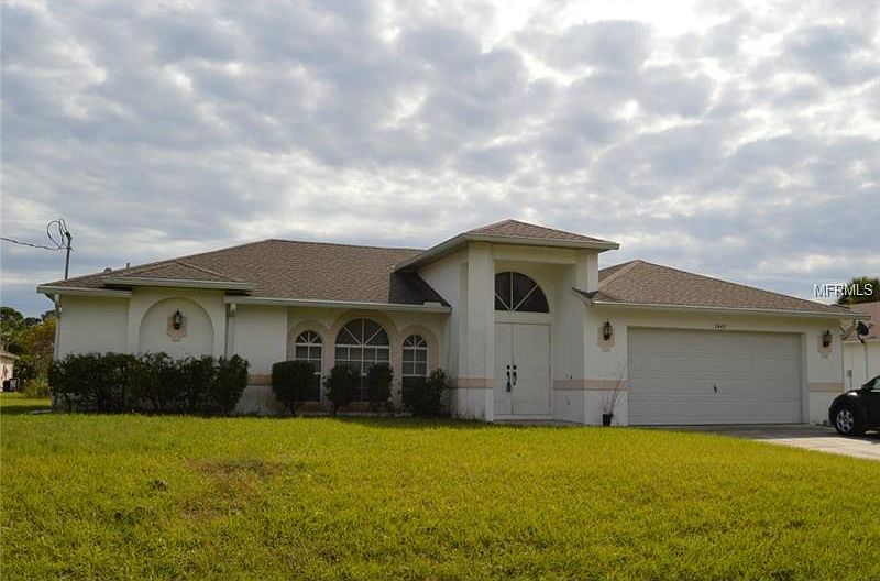1st image of 2442 Homestead Cir