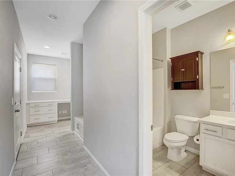 237 Zenobia Ct — Photo 10