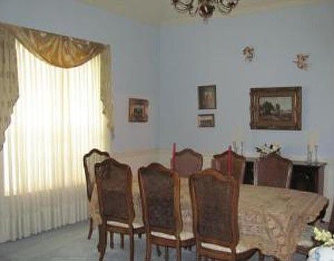 4th image of 801 Cobblestone Dr