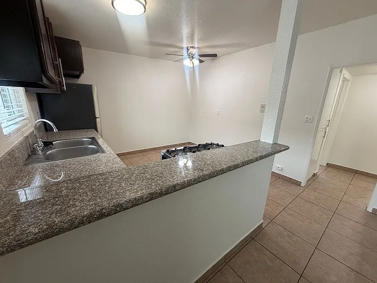 840 Martin Luther King Jr Ave — Photo 6