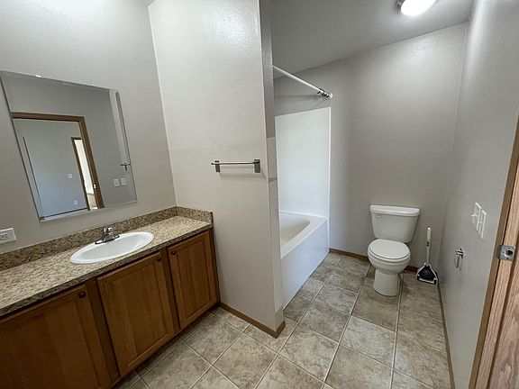 Master bath (1)