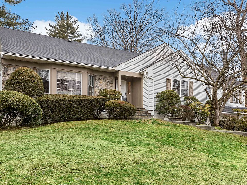 JoanneS-1 Boulder Brook-31.JPG