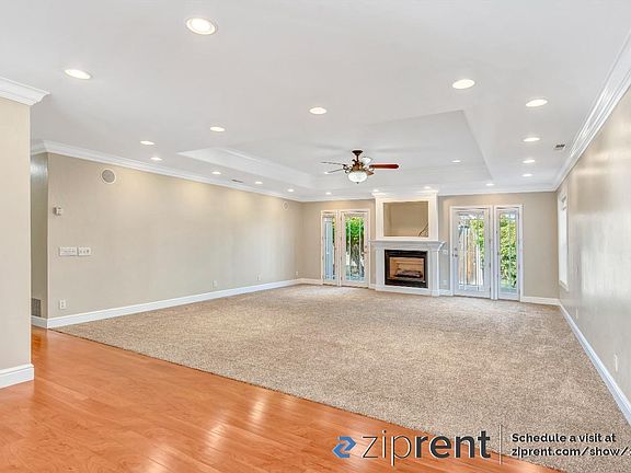 3rd image of 881 Kozera Dr