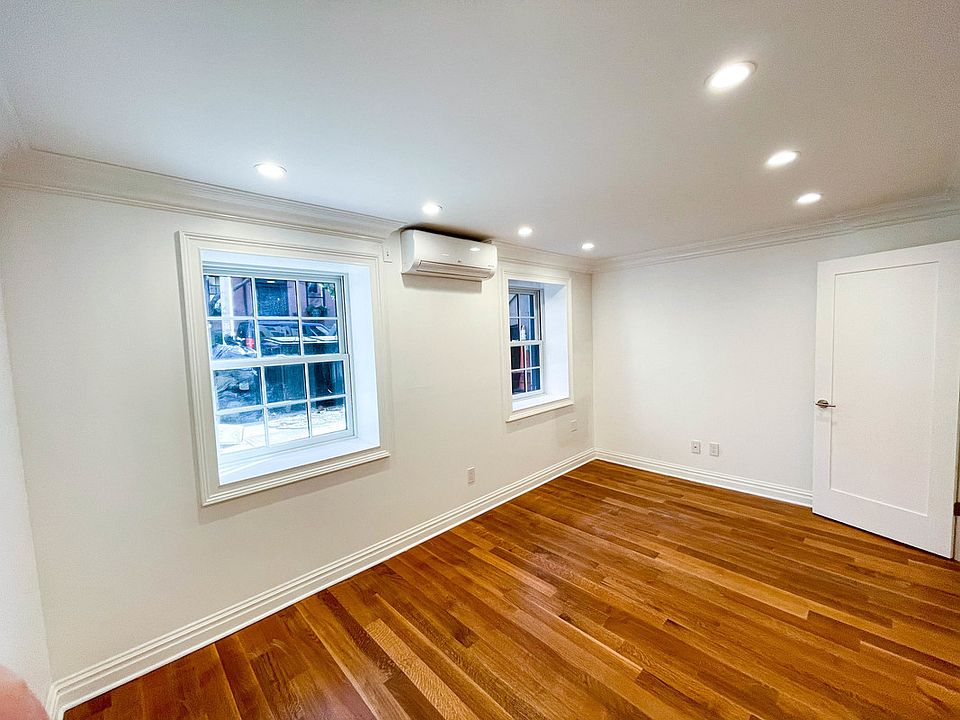 1st image of 148 Willow St APT 1F