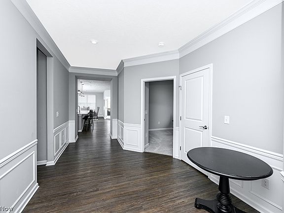 2nd image of 1662 Cobham Ln