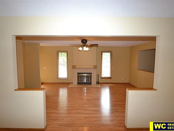4th image of 926 N 24th Ave