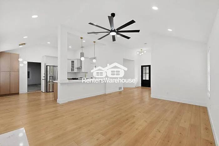 4405 San Mateo Ln — Photo 13