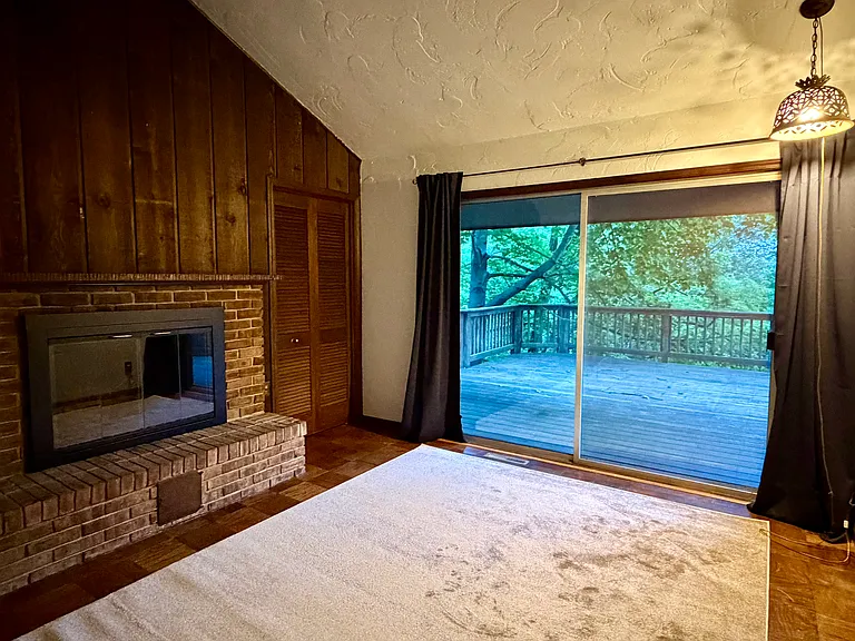1291 N Revere Rd — Photo 8