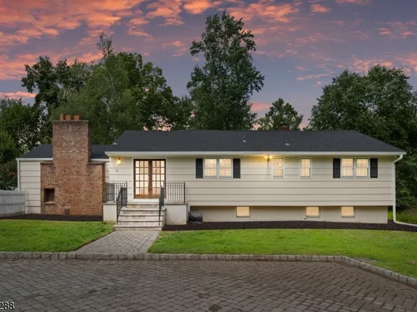 12 Rever Dr, Florham Park Boro, NJ 07932