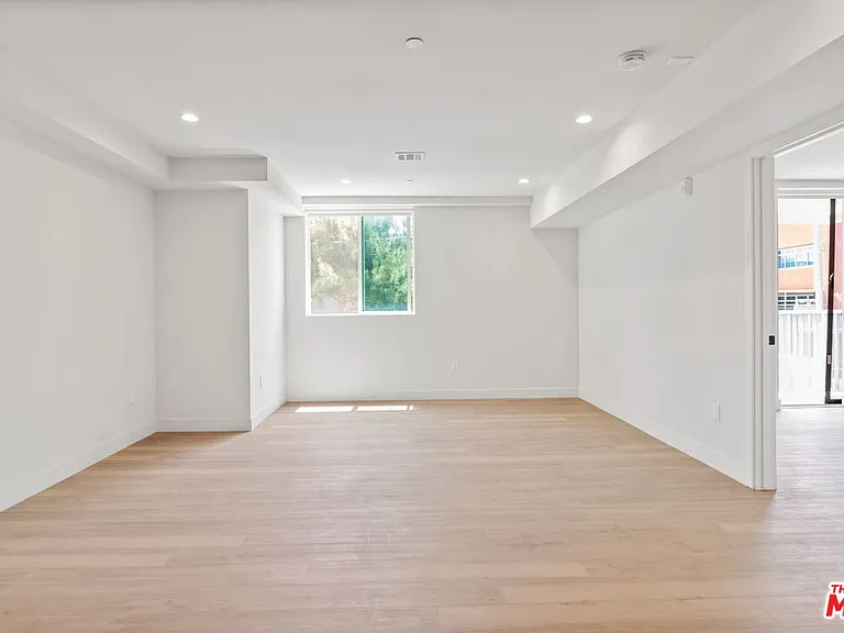 132 Rosemont Ave #201 — Photo 7