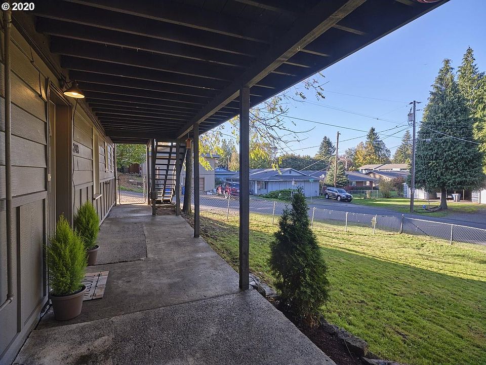 3203 E 17th St, Vancouver, WA 98661 | Zillow