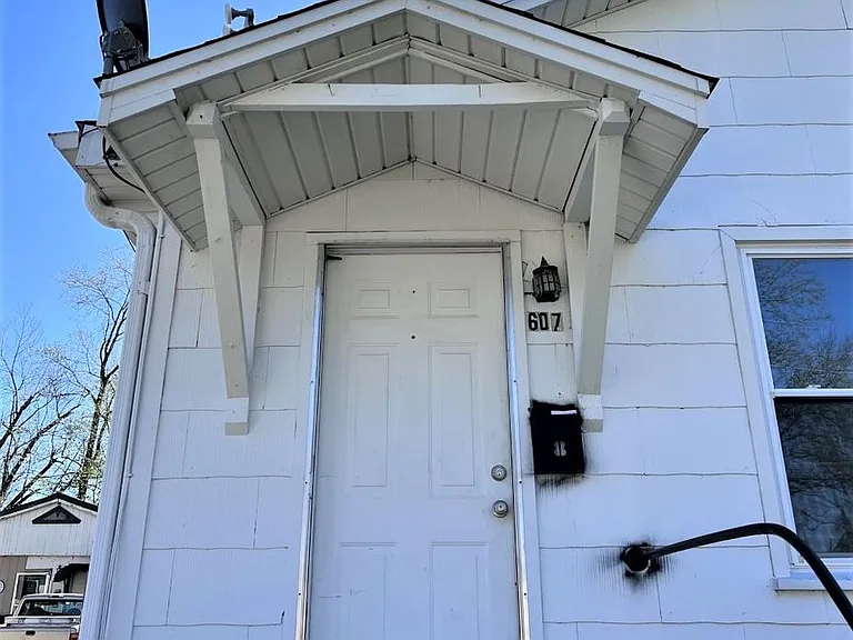 605 N 5th St — Photo 2
