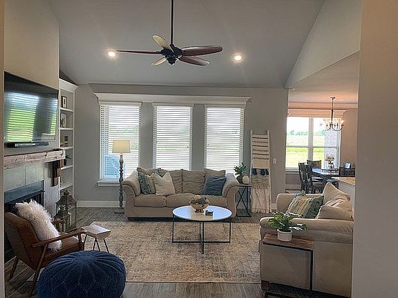 2nd image of 18173 Astor Dr