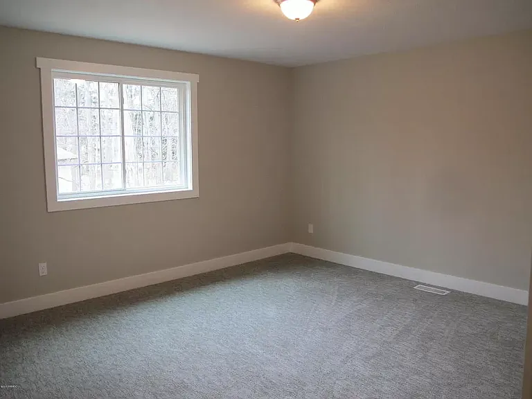 4766 Shade Leaf Ln SE — Photo 4