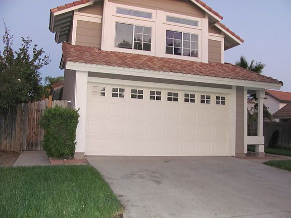 2nd image of 14800 Lavender Ln