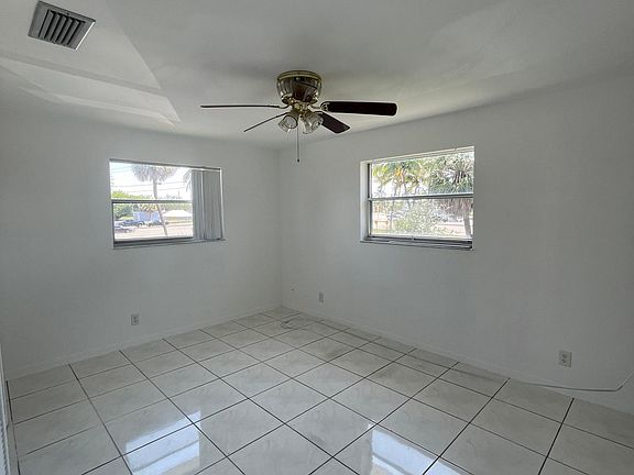 4th image of 206 SW 1st St #J-6
