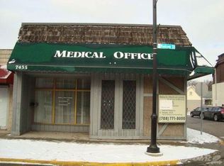 7435 Madison St, Forest Park, IL 60130