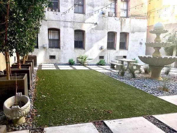 357 S Alvarado St — Photo 14