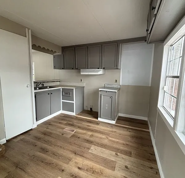 606 Fernwood Ln #606 — Photo 2
