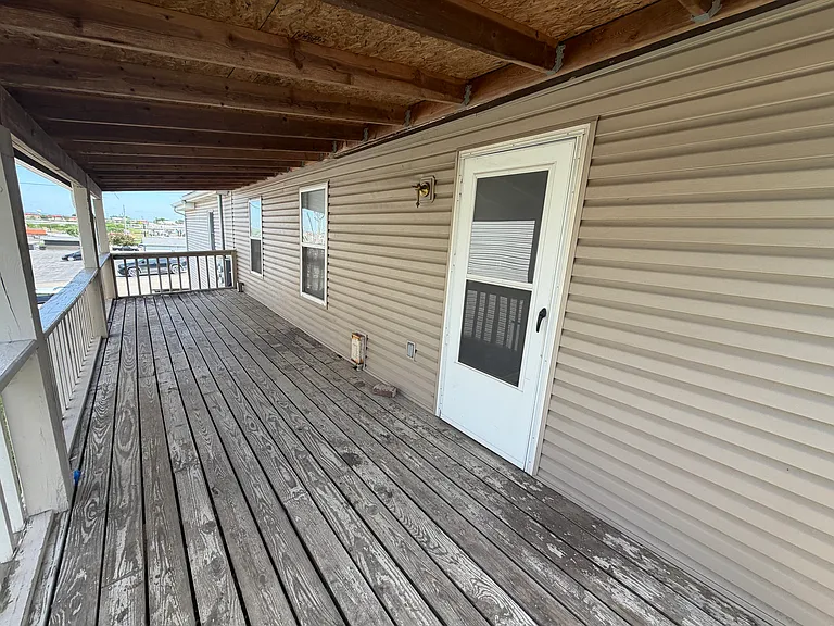 718 Benham St #A — Photo 5