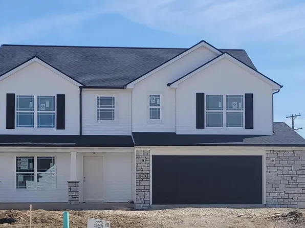 8424 Kenny Ct, Fort Wayne, IN 46818