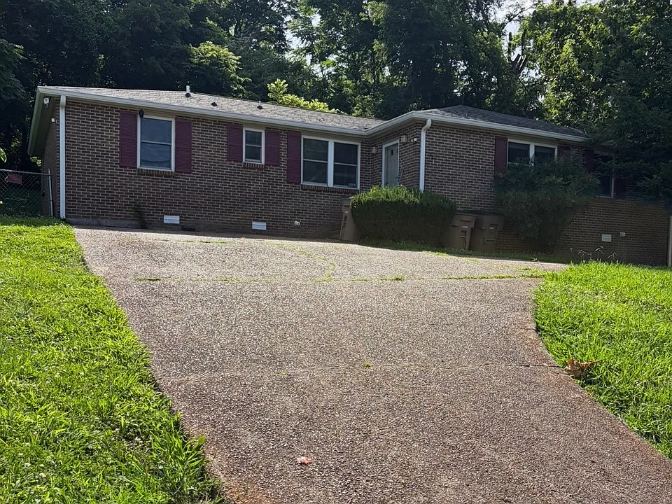 443 Cedarmont Dr