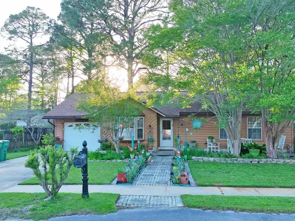 914 Spruce Ct, Fort Walton Beach, FL 32547