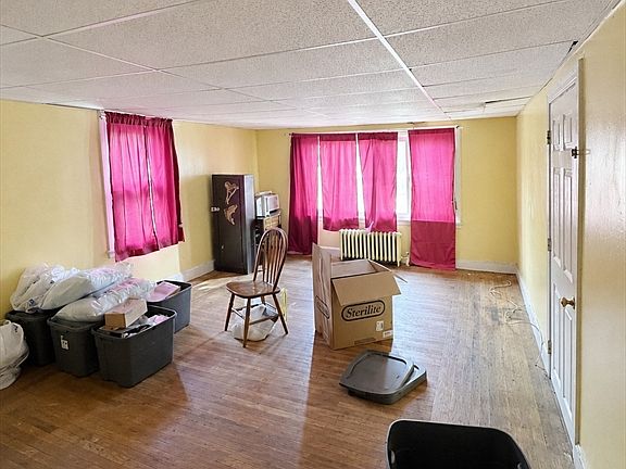 5th image of 123 Grape St