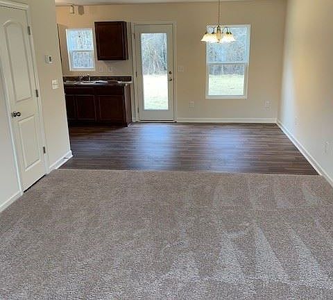 3rd image of 1884 Northside Dr
