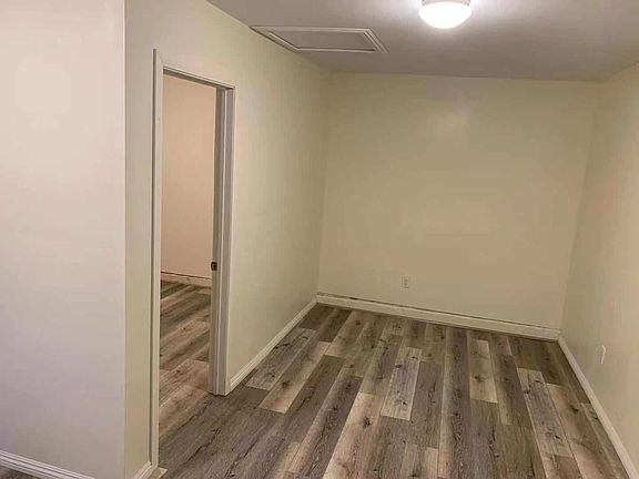 5th image of 15812 Gramercy Pl