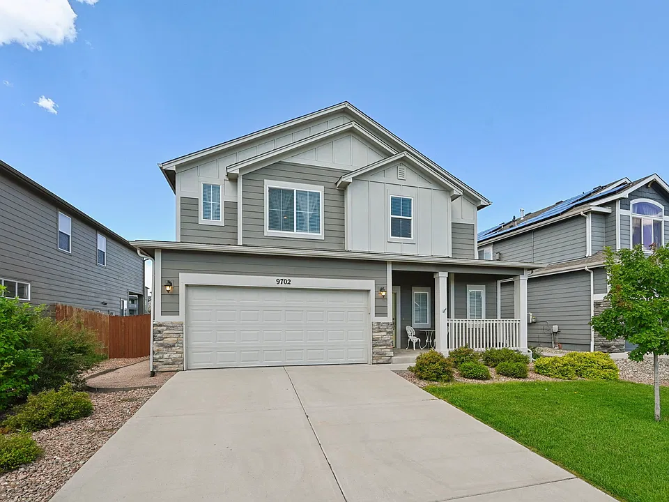 9702 Emerald Vista Dr