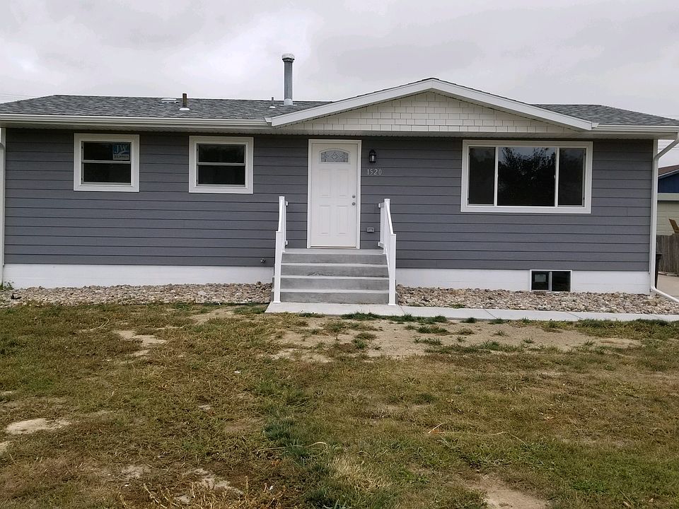 1st image of 1520 4th St