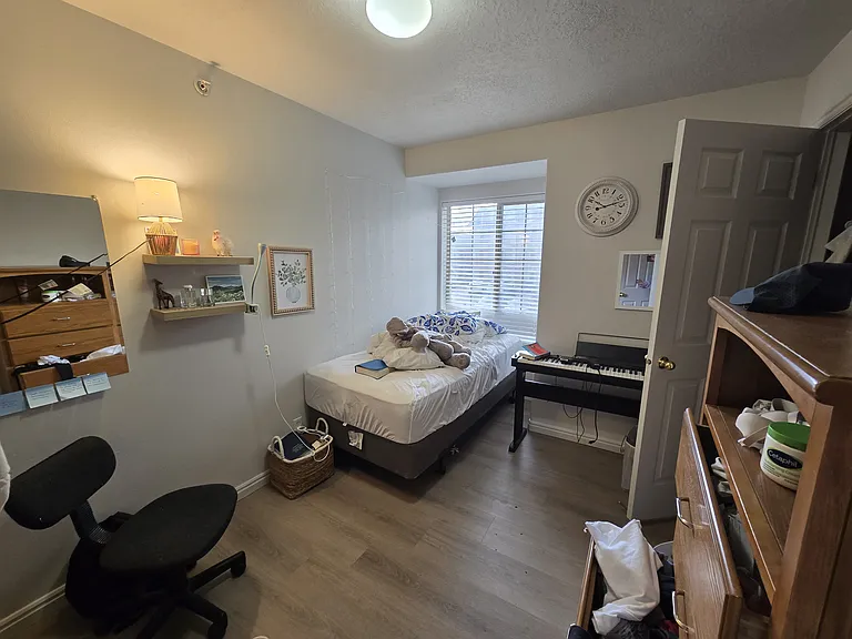 583 N University Ave #214 — Photo 11