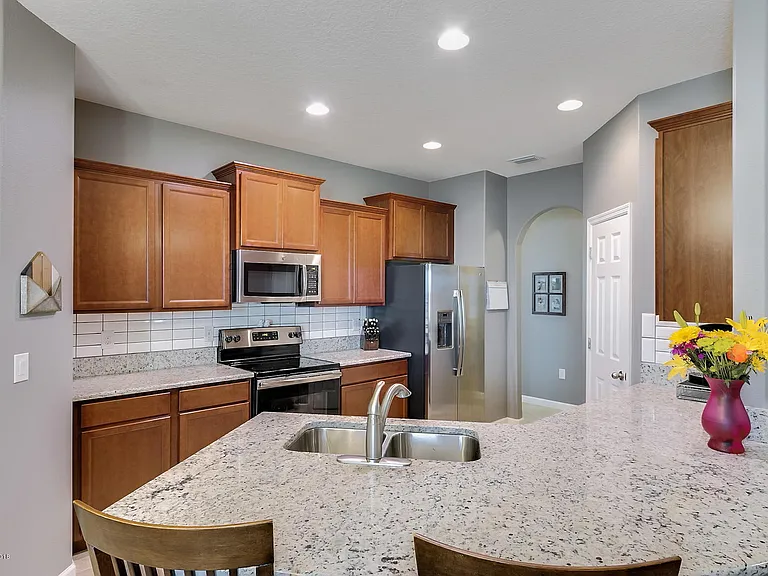 3320 Watergrass St — Photo 9