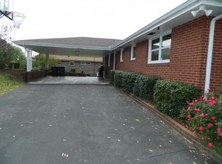 144 Rosefield Dr, Kingsport, TN 37660